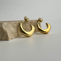 Horizon Arc Studs Earrings