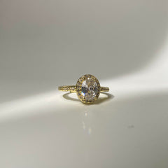 Diamond Oval Ring - Gold