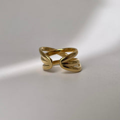 Double Knot Ring
