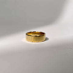 Aurum Edge Ring