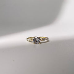 Round Diamond Pearl Ring