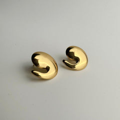 Comma Earrings