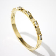 Minimalist Gemstone Cuff kada