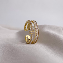 Pearl & Ice Ring - Gold