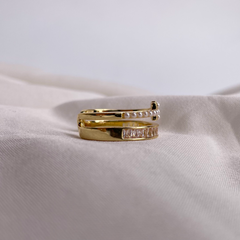 Pearl & Ice Ring - Gold