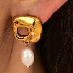 Elegant Pearl Drops Earrings