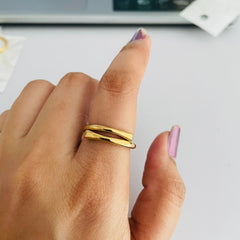 Intertwined Ring - Gold
