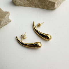 Dewdrop Diamond Earrings