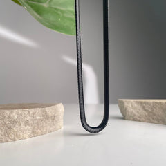 Sleek Serpent chain Necklace