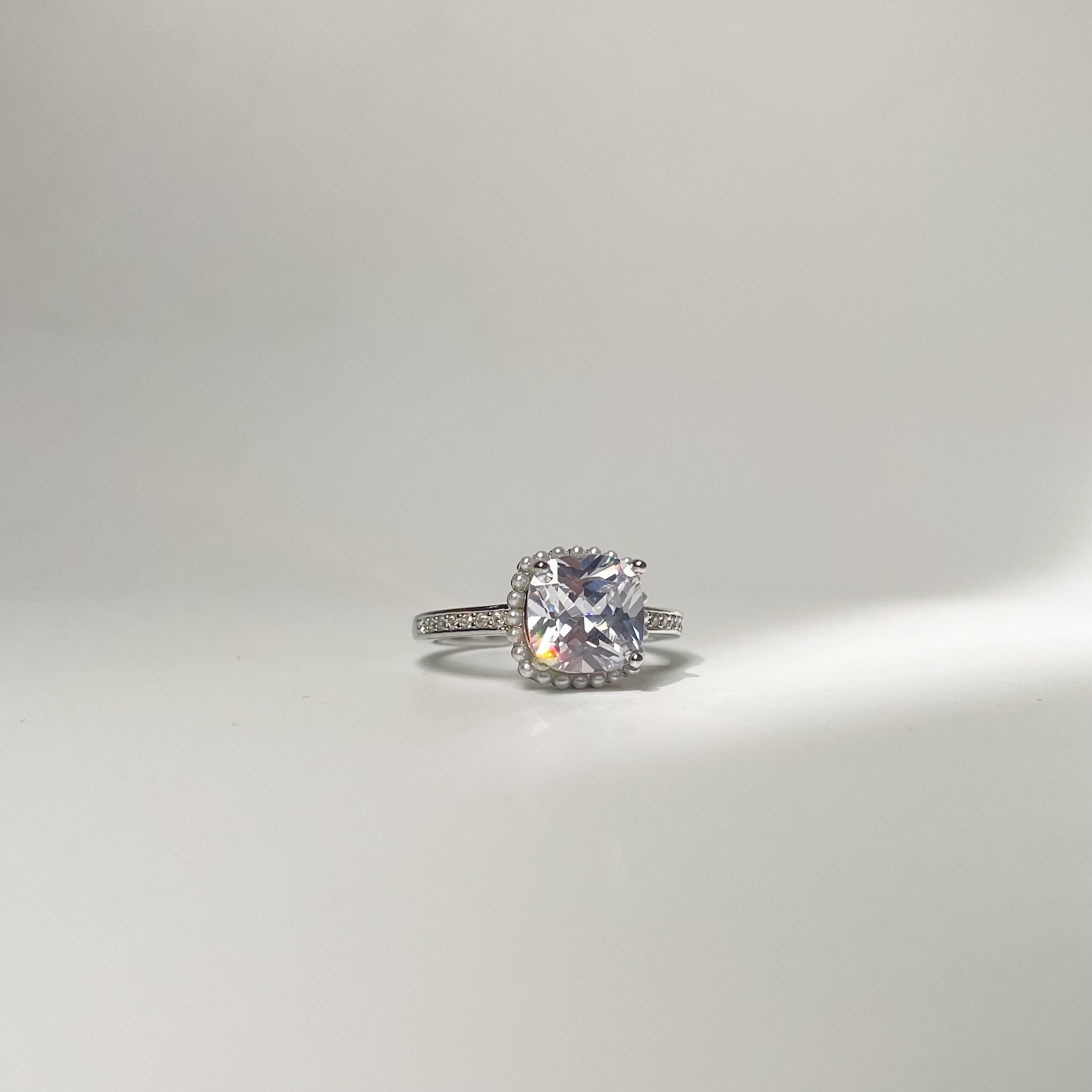 Diamond Pearl Mosaic - Silver