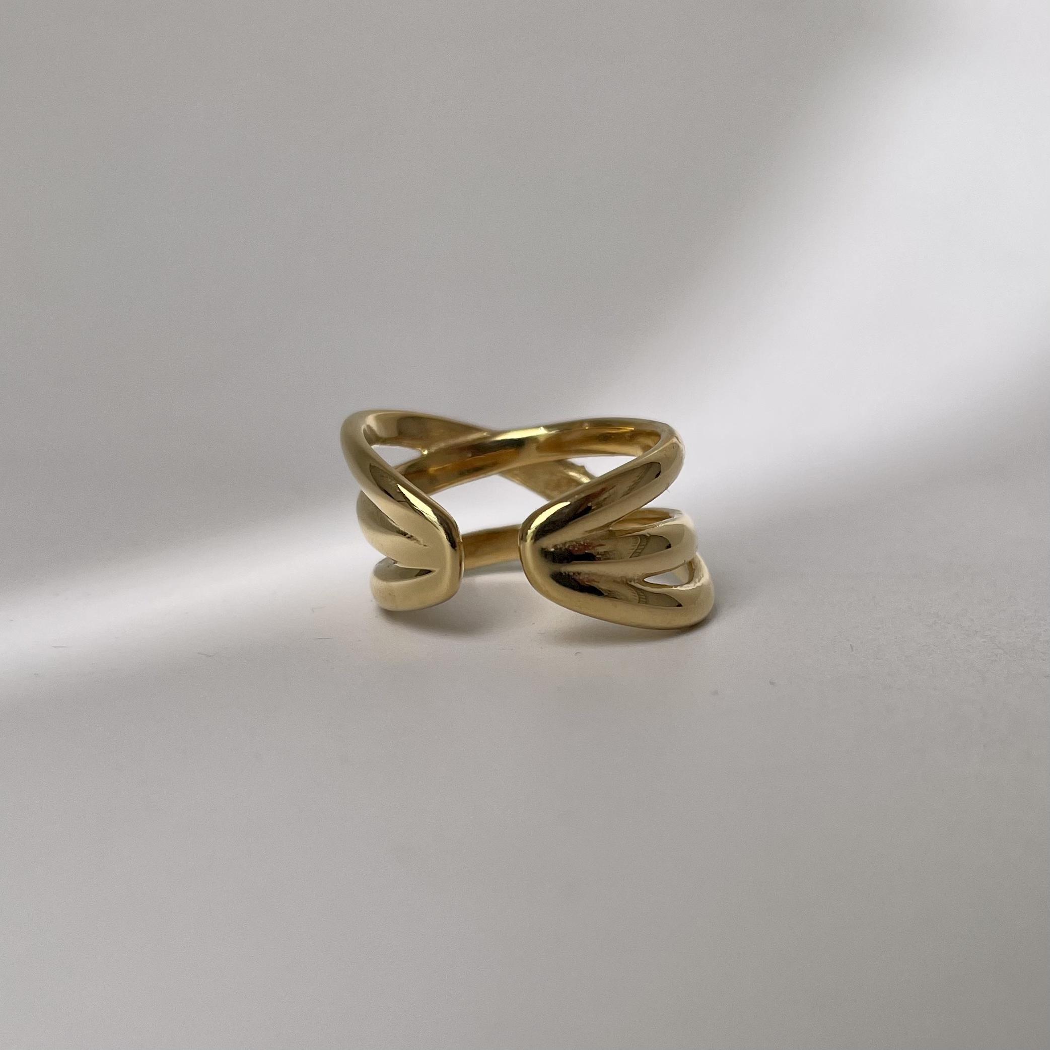 Double Knot Ring