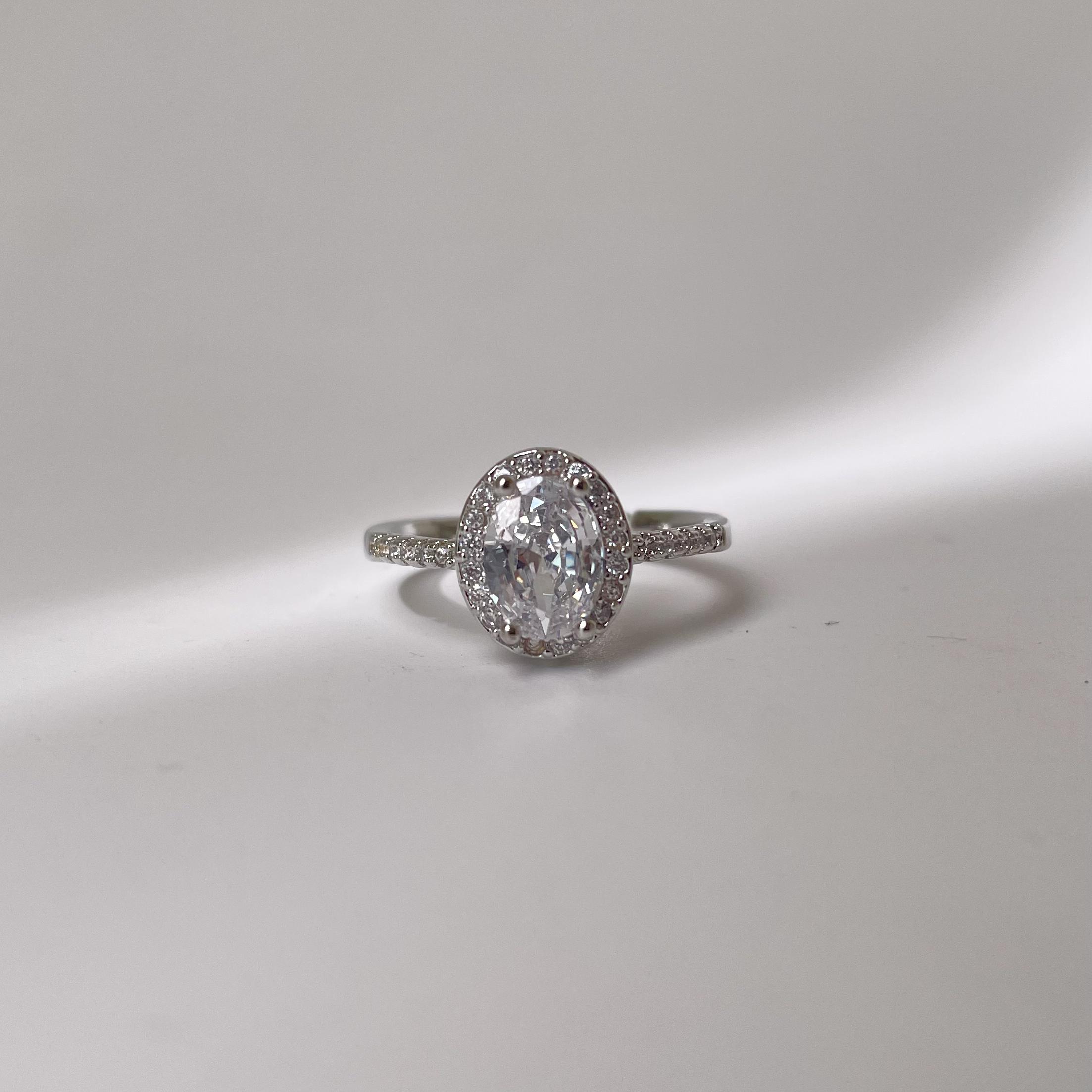 Diamond Oval Ring - Silver