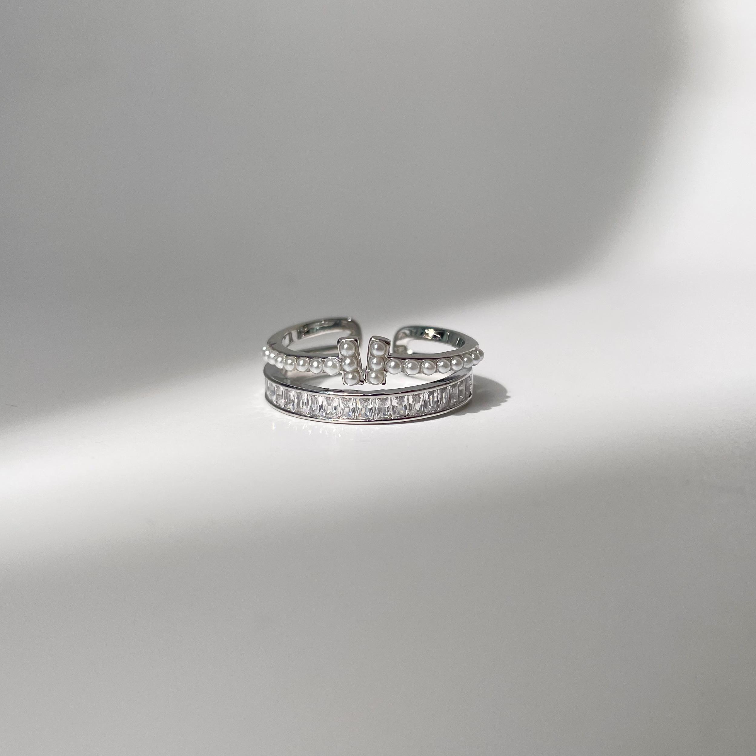 Pearl & Ice Ring - Silver