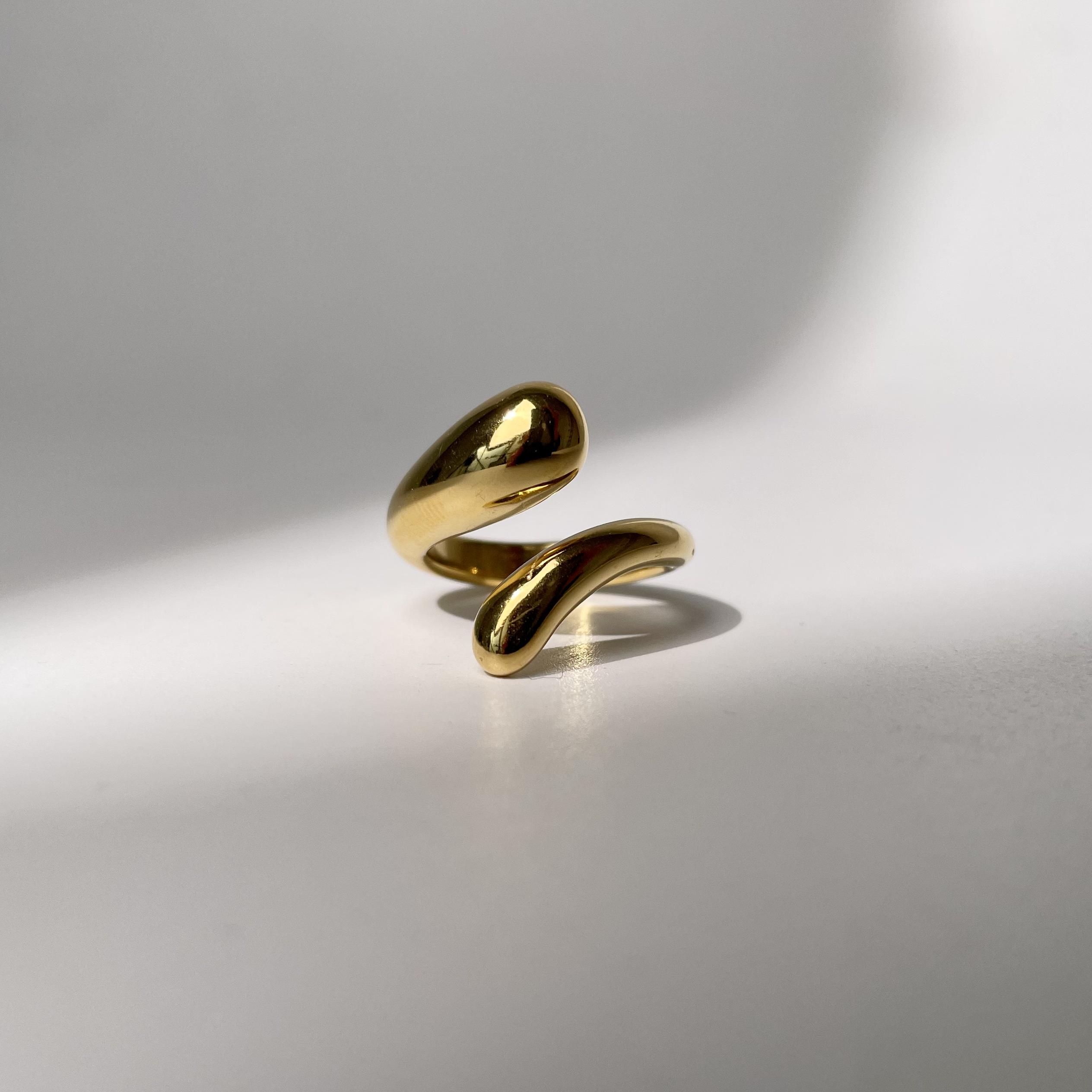 Enclose Ring