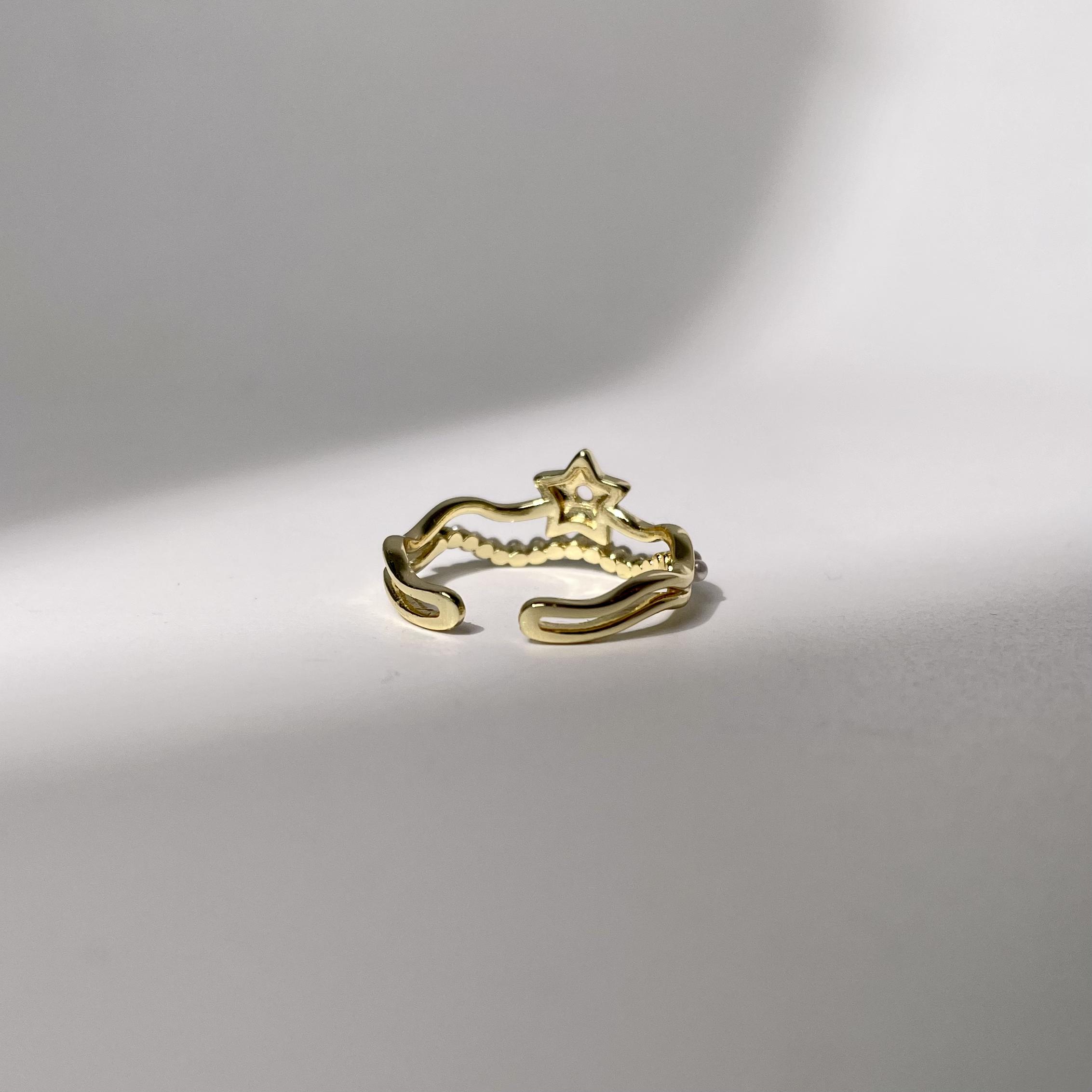 Star and Pearl Ring