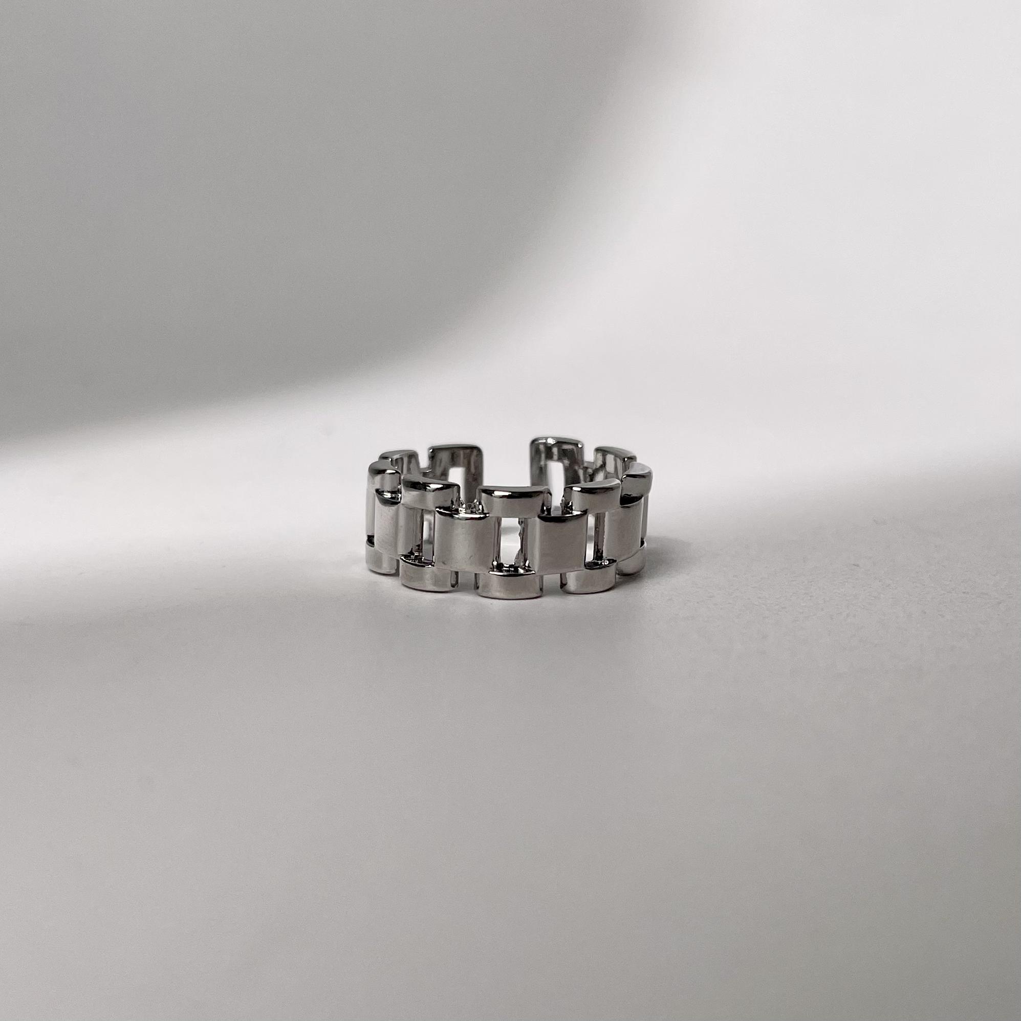 Linked Harmony Ring - Silver