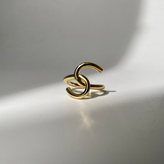 Crossover Ring