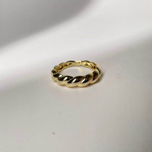 Croissant Ring
