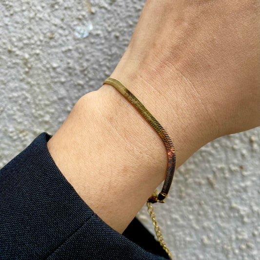 Serpentine Snake Chain Bracelet