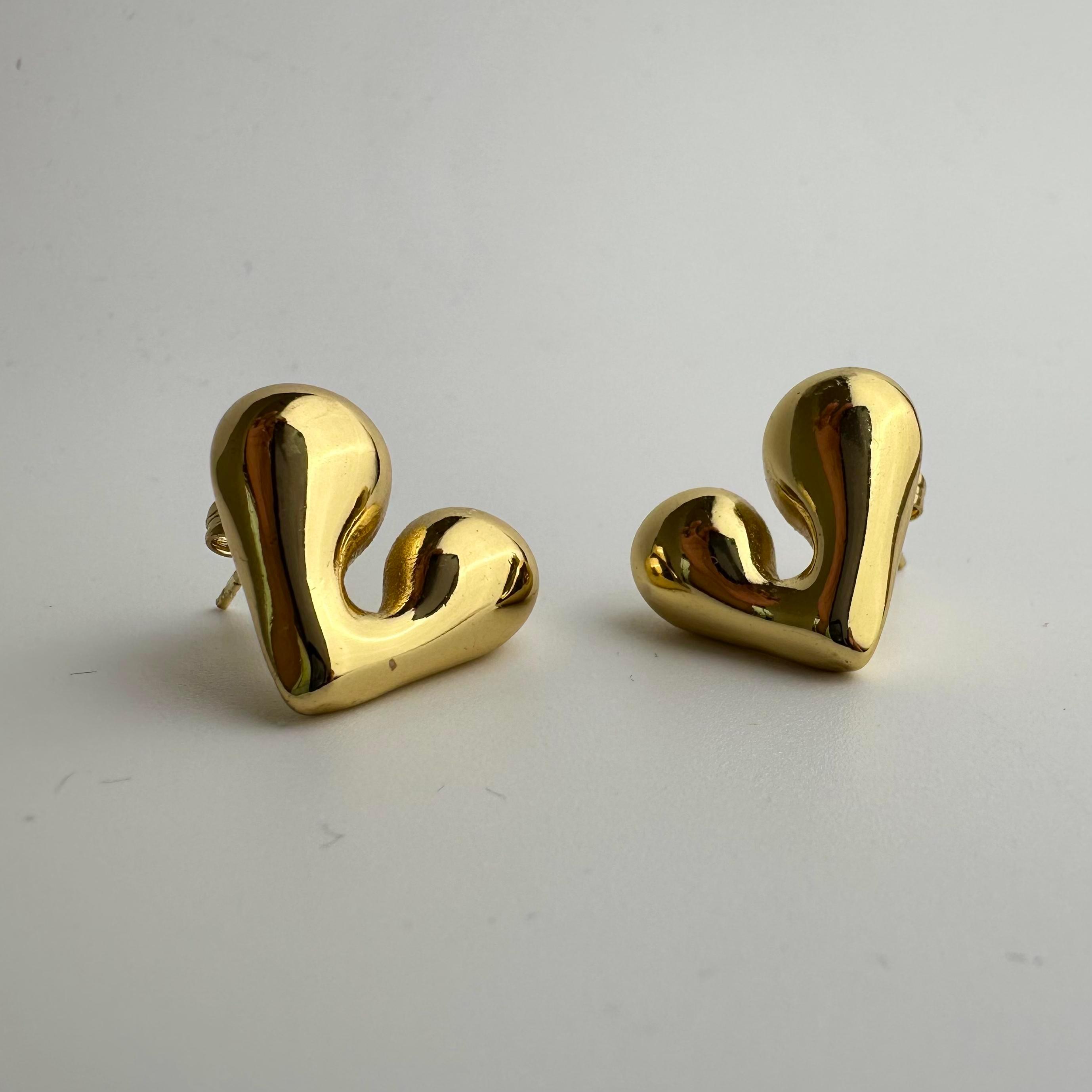 Puffy Heart Studs Earrings