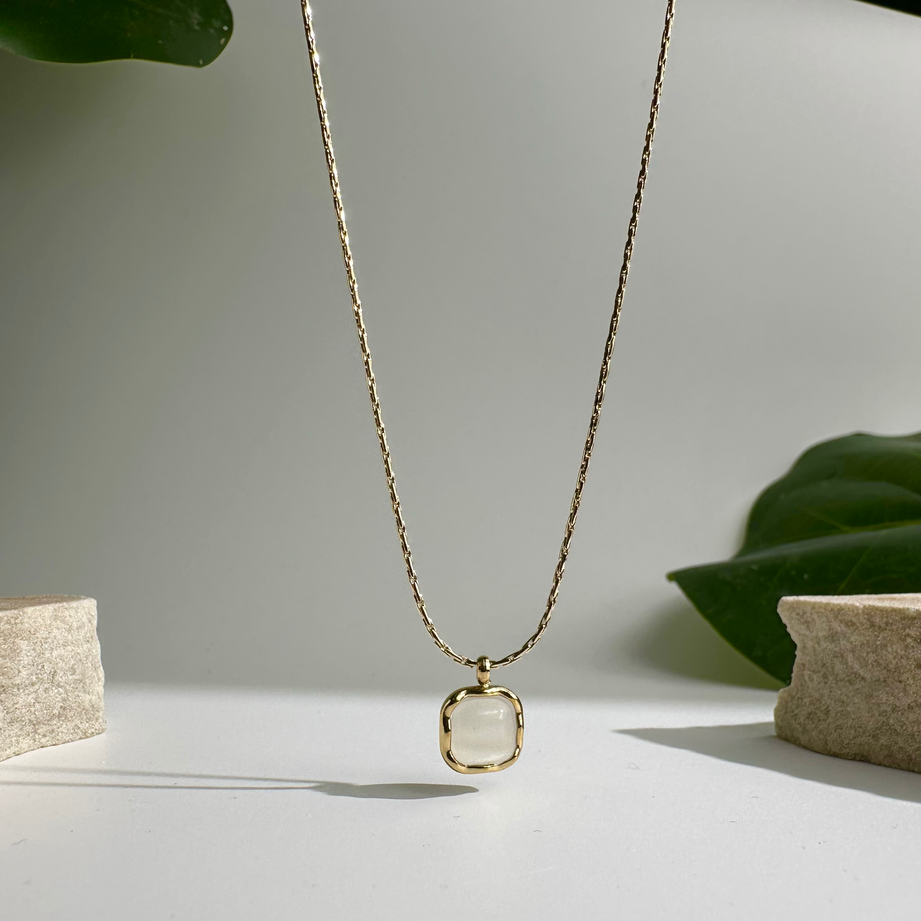 Square Mop Necklace