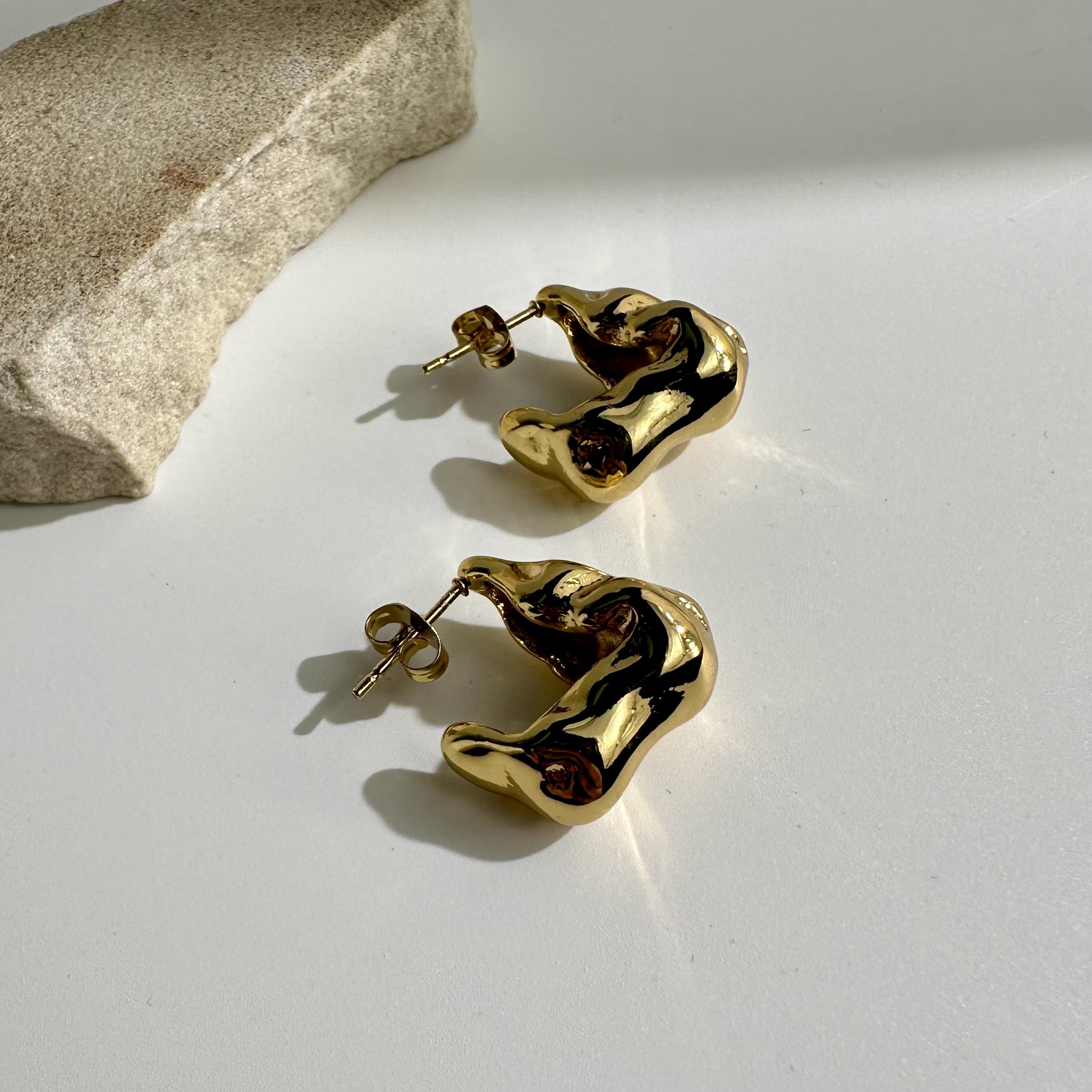 Edge Classic Earrings