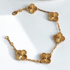 Glamorous Gold Bracelet