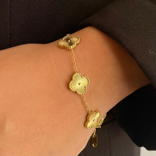 Glamorous Gold Bracelet